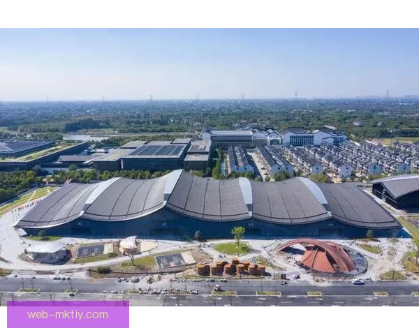 国安今日乘高铁赴苏州孔特随行 国安今日乘高铁赴苏州孔特随行